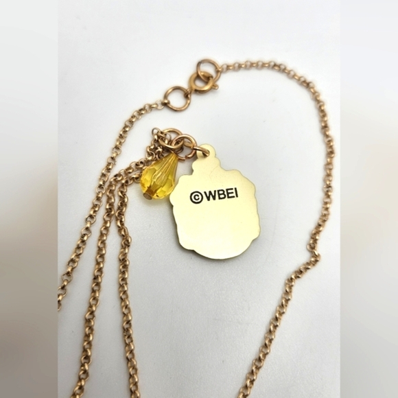 ๐ข3/$19๐ข Licenced Warner Bros HUFFLEPUFF Harry Potter Necklace - Picture 3 of 3